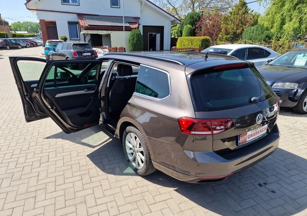 Volkswagen Passat cena 54900 przebieg: 148000, rok produkcji 2015 z Kazimierz Dolny małe 631